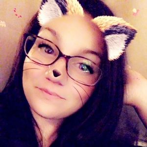 Meet your Posher, Talya